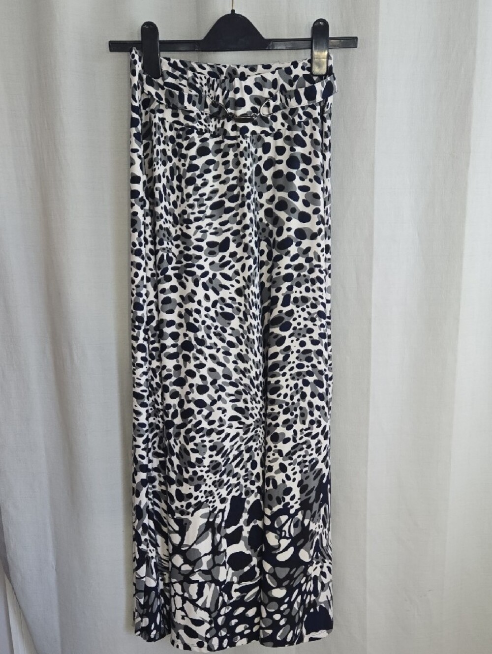 Robert Louis Blue & White Printed Maxi Skirt - Picture 5 of 10